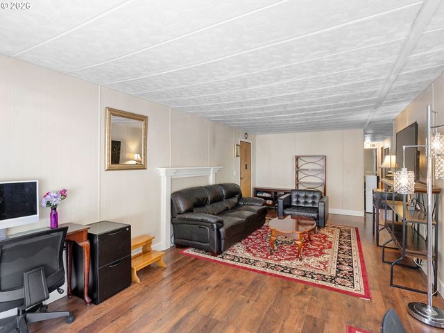 11450 Sw ROYAL VILLA Dr, Portland, OR 97224