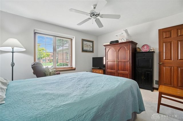 2308 Vienna Parkway, Miami Twp, OH 45459