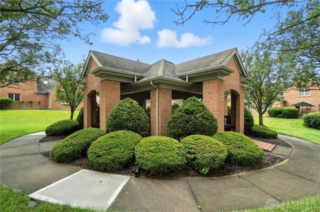 2308 Vienna Parkway, Miami Twp, OH 45459