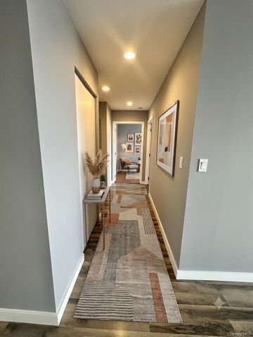 40-26 College Point Boulevard 18D, Flushing, NY 11354