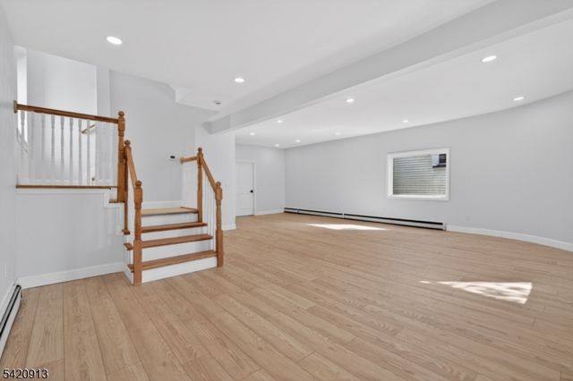 182 N Maple Ave, East Orange City, NJ 07017