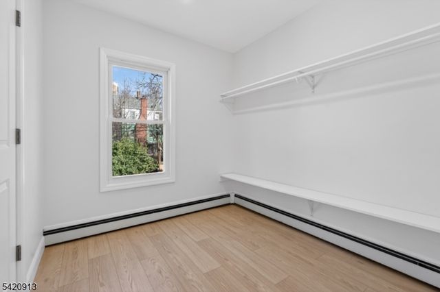 182 N Maple Ave, East Orange City, NJ 07017