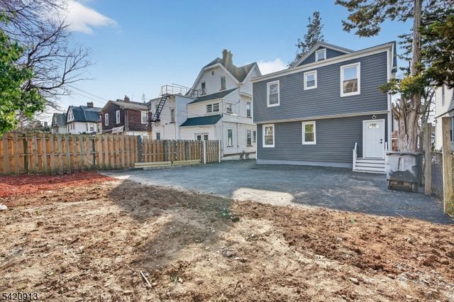 182 N Maple Ave, East Orange City, NJ 07017