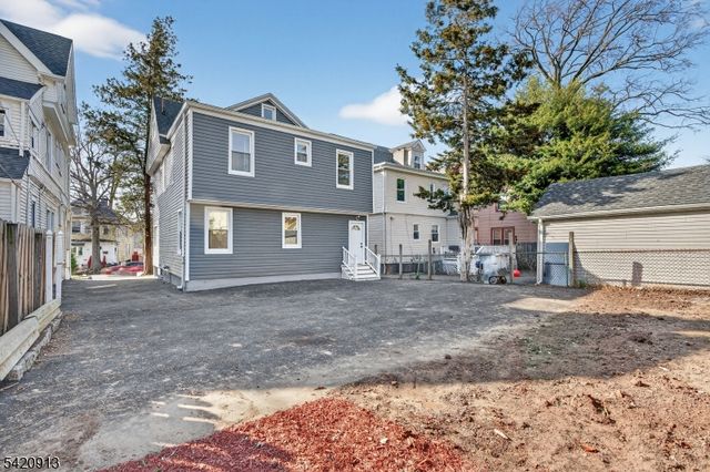 182 N Maple Ave, East Orange City, NJ 07017