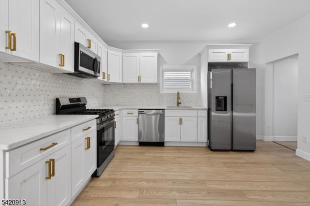 182 N Maple Ave, East Orange City, NJ 07017