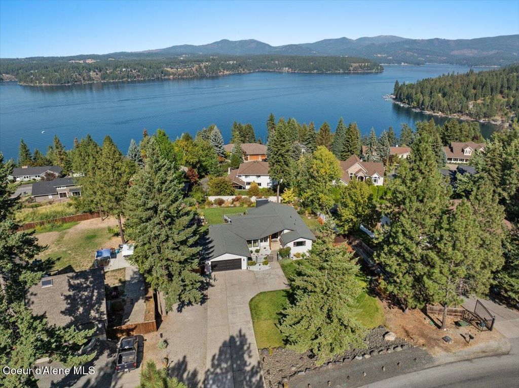 3163 E LOOKOUT DR, Coeur d'Alene, ID 83815 photo 3
