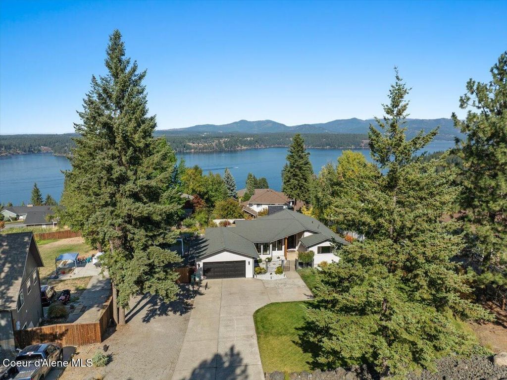 3163 E LOOKOUT DR, Coeur d'Alene, ID 83815 photo 4