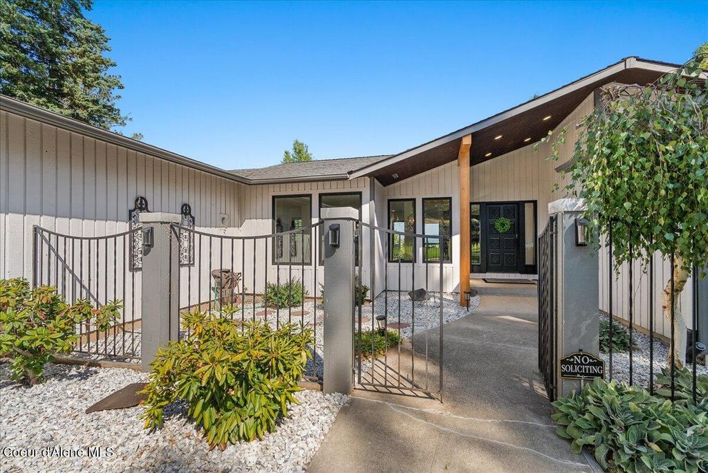 3163 E LOOKOUT DR, Coeur d'Alene, ID 83815 photo 7