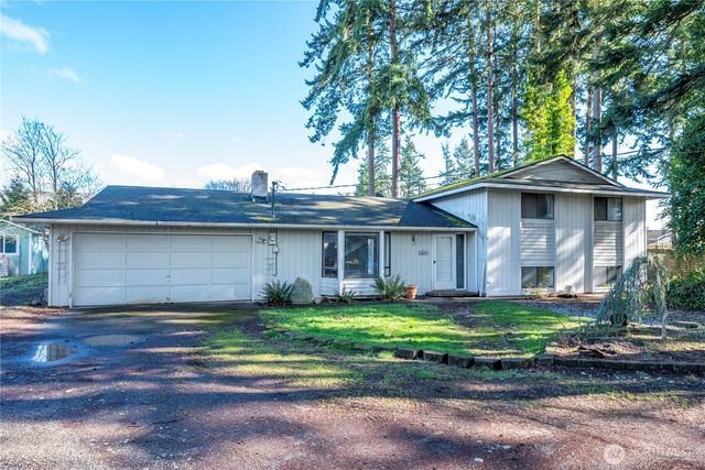 716 Heller Road, Oak Harbor, WA 98277