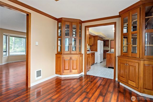 716 Heller Road, Oak Harbor, WA 98277