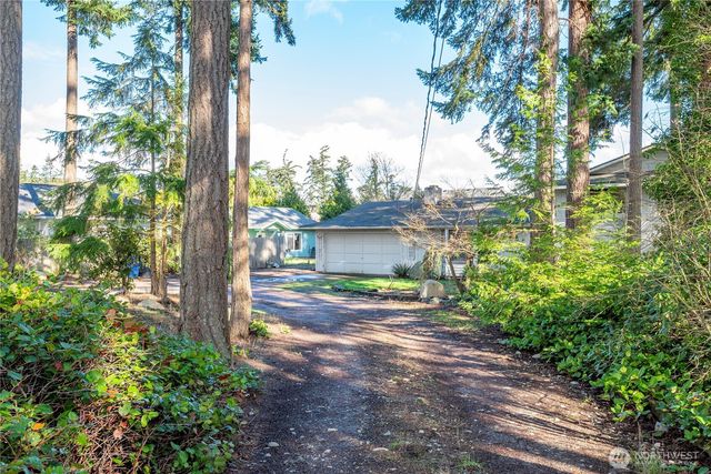 716 Heller Road, Oak Harbor, WA 98277