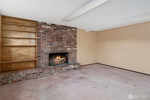 716 Heller Road, Oak Harbor, WA 98277