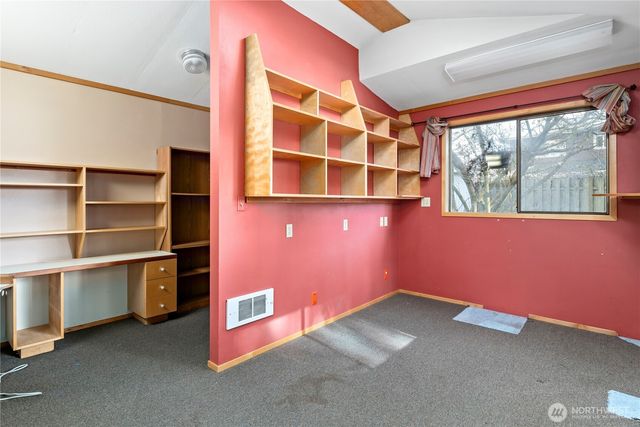 716 Heller Road, Oak Harbor, WA 98277