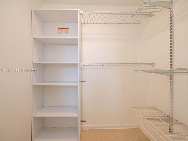 8161 SW 24th Ct 202, Davie, FL 33324