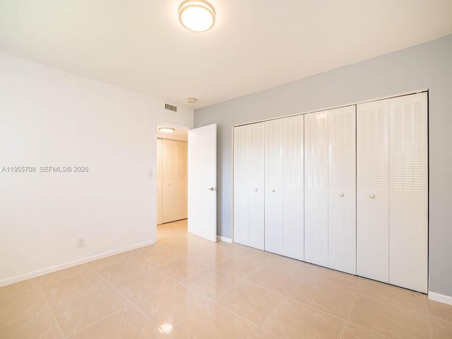 8161 SW 24th Ct 202, Davie, FL 33324