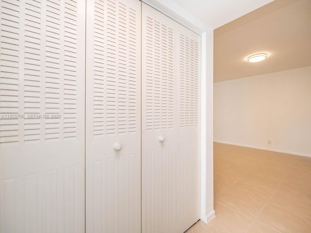 8161 SW 24th Ct 202, Davie, FL 33324