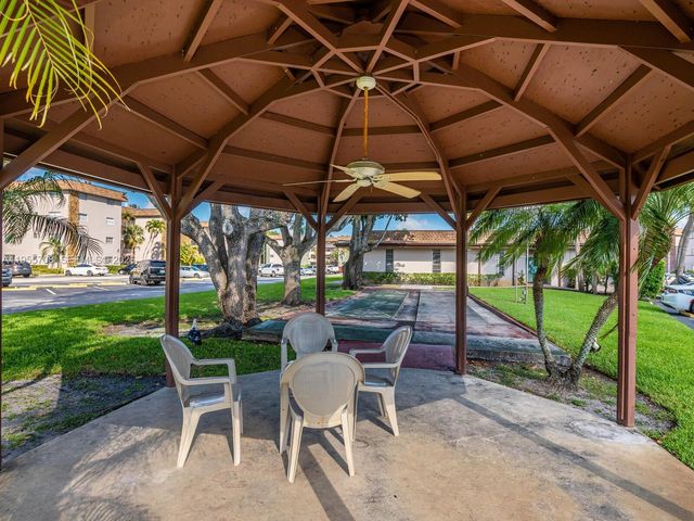 8161 SW 24th Ct 202, Davie, FL 33324