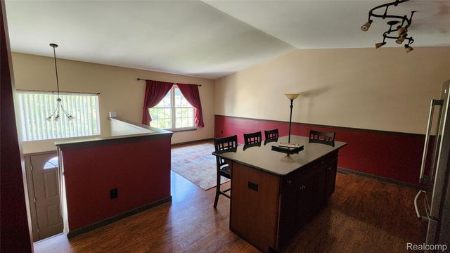 29390 Juniper Street, Brownstown Charter Township, MI 48183