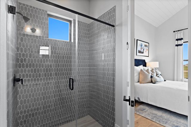 2001 Whispering Oaks Lane, Waller, TX 77484