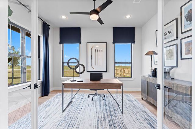 2001 Whispering Oaks Lane, Waller, TX 77484