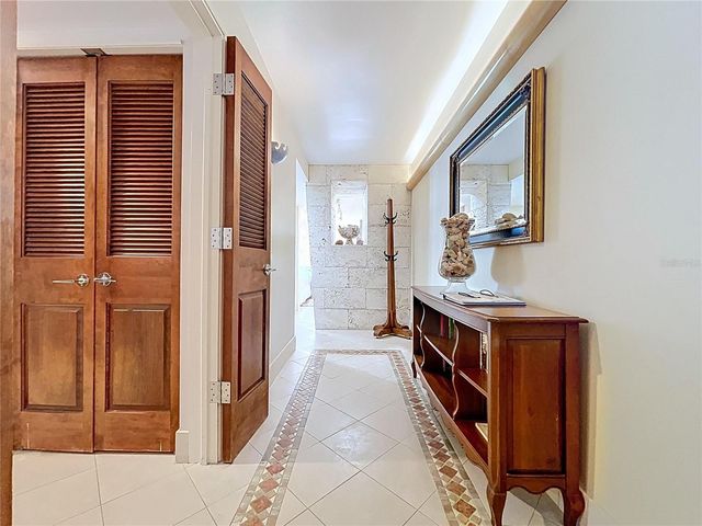 7480 BAYSHORE DRIVE 401, Treasure Island, FL 33706