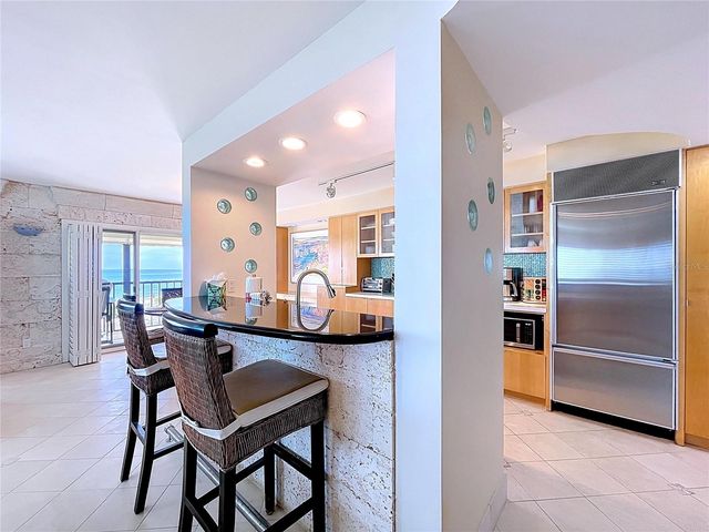 7480 BAYSHORE DRIVE 401, Treasure Island, FL 33706