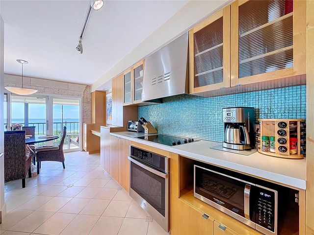 7480 BAYSHORE DRIVE 401, Treasure Island, FL 33706