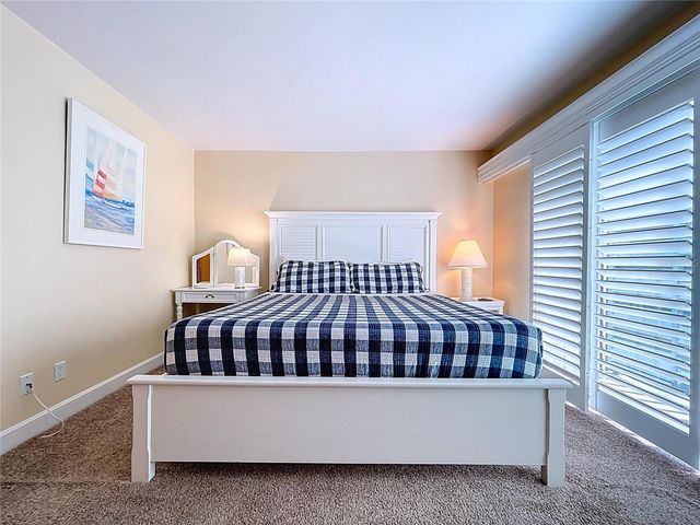 7480 BAYSHORE DRIVE 401, Treasure Island, FL 33706