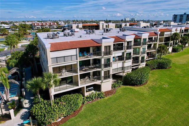 7480 BAYSHORE DRIVE 401, Treasure Island, FL 33706