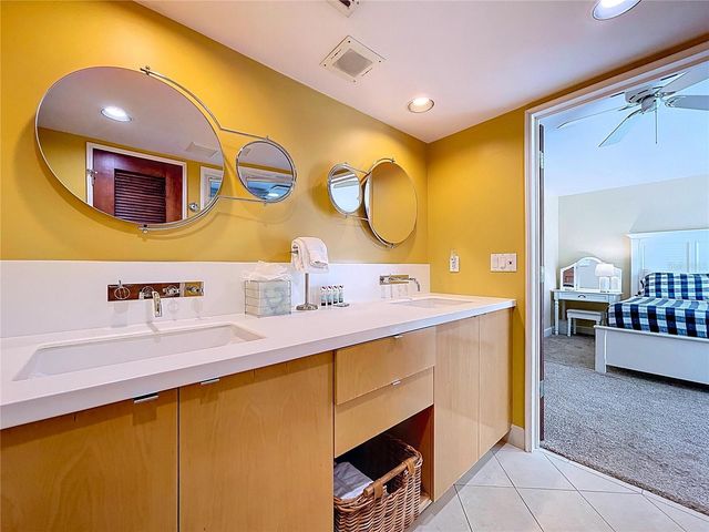 7480 BAYSHORE DRIVE 401, Treasure Island, FL 33706