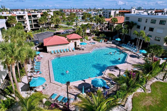 7480 BAYSHORE DRIVE 401, Treasure Island, FL 33706