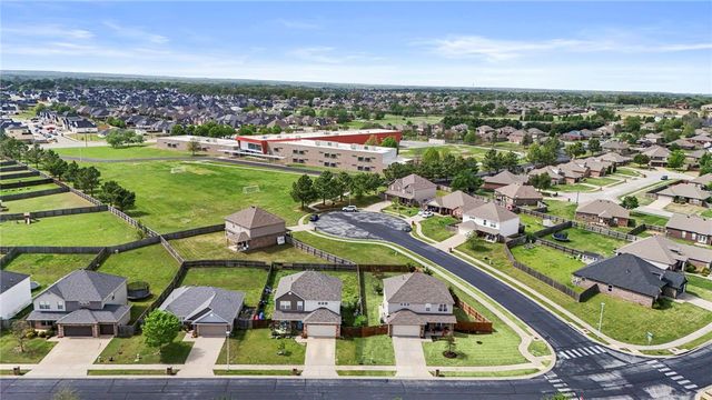 414 Driftwood Street, Lowell, AR 72745