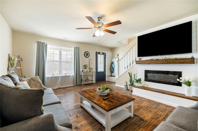 414 Driftwood Street, Lowell, AR 72745