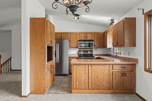 722 Parkview Lane N, Champlin, MN 55316