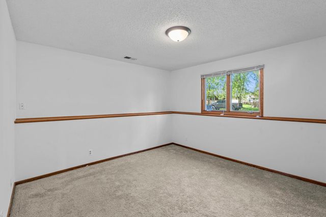 722 Parkview Lane N, Champlin, MN 55316