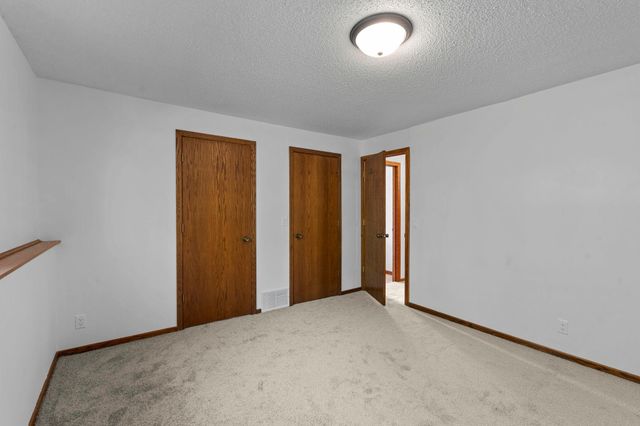 722 Parkview Lane N, Champlin, MN 55316