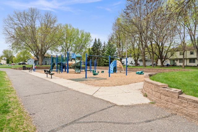 722 Parkview Lane N, Champlin, MN 55316
