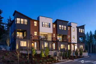 10808 (HS 57) 120TH Lane NE #B, Kirkland, WA 98033