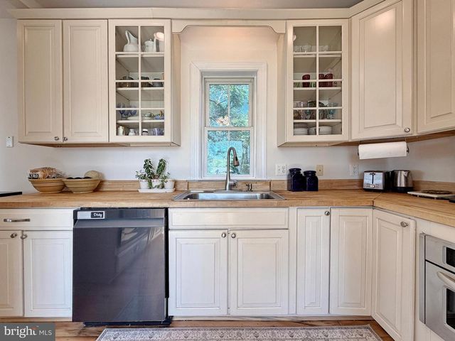 13435 S VIEW RD, Newburg, MD 20664