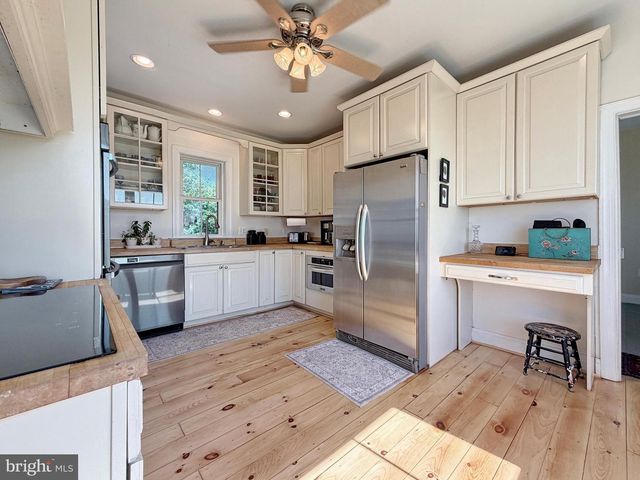 13435 S VIEW RD, Newburg, MD 20664