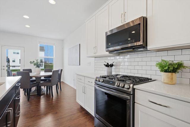 247 Carole Street, Sugar Grove, IL 60554