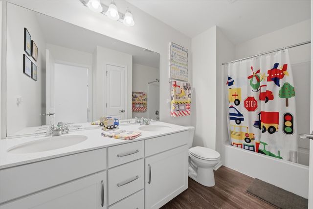 247 Carole Street, Sugar Grove, IL 60554