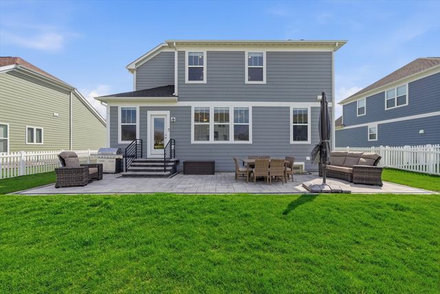 247 Carole Street, Sugar Grove, IL 60554