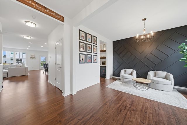 247 Carole Street, Sugar Grove, IL 60554