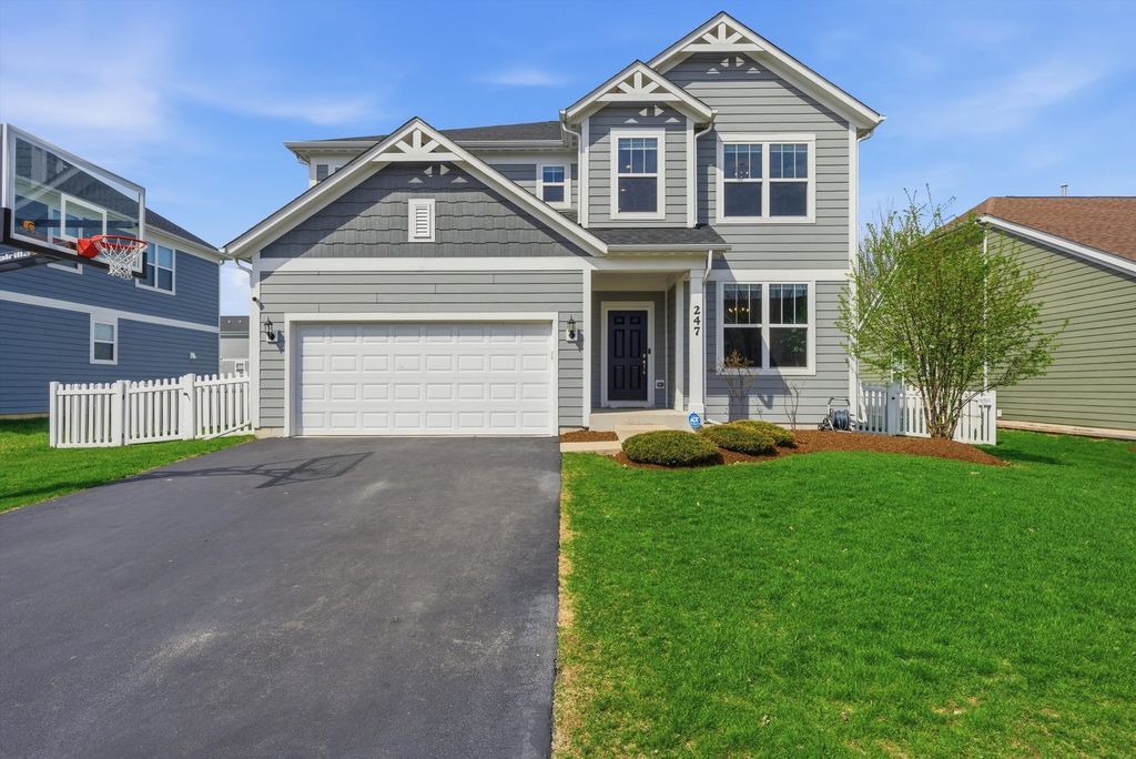 247 Carole Street, Sugar Grove, IL 60554