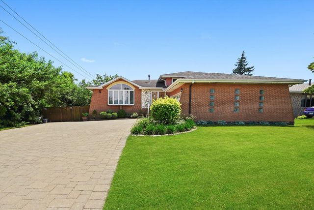 9842 S 88th Avenue, Palos Hills, IL 60465