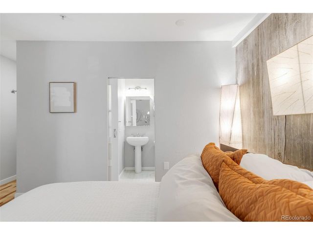 3295 Blake St 102, Denver, CO 80205