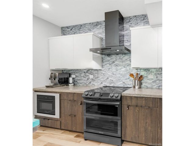 3295 Blake St 102, Denver, CO 80205