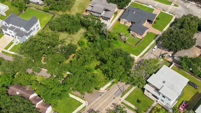 4827 Braesvalley Drive, Houston, TX 77096