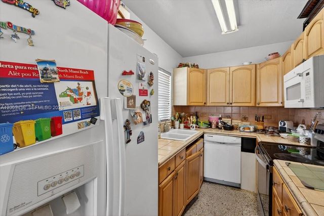 1171 NE 182nd St, North Miami Beach, FL 33162